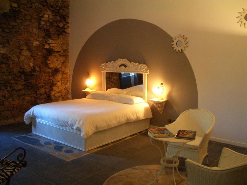 Le Prieure Des Sources Hotel La Repara Bilik gambar